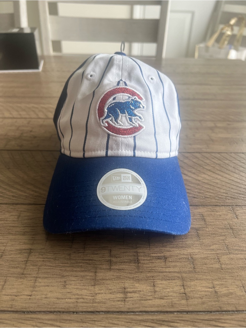 New Era Chicago Cubs Women’s 9TWENTY Striped Glitter Glam Hat NWT